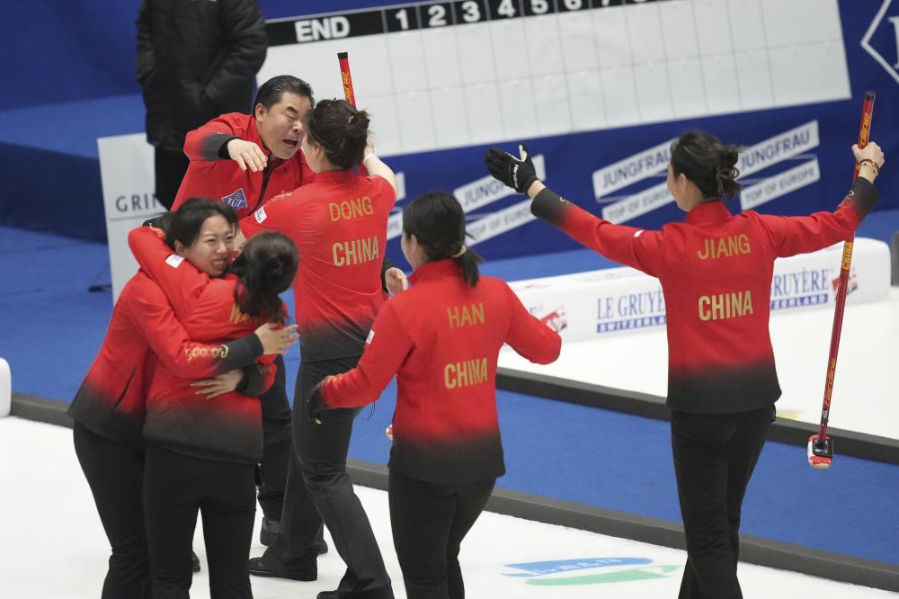 他们对游泳 他们对游泳